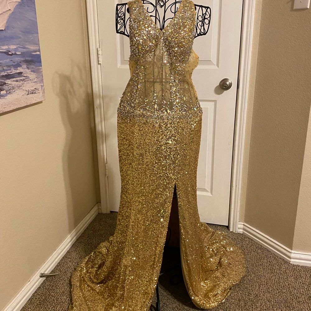 Gorgeous gold evening dress